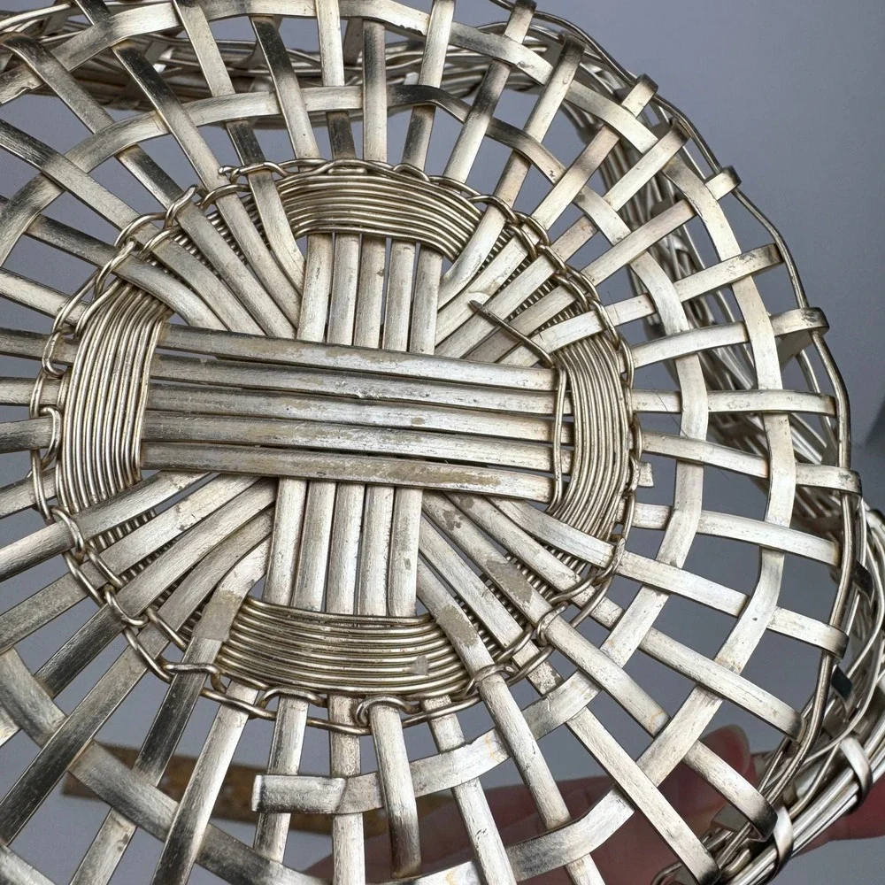 Vtg‎ Metal Star Shaped Tabletop Small Basket 9inch Silver Light Gold Color READ
